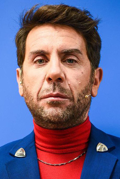 Giorgos Mazonakis backdrop