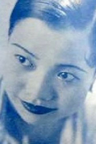 Tam Yuk-Lan backdrop