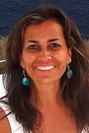 Marianna Pinto backdrop