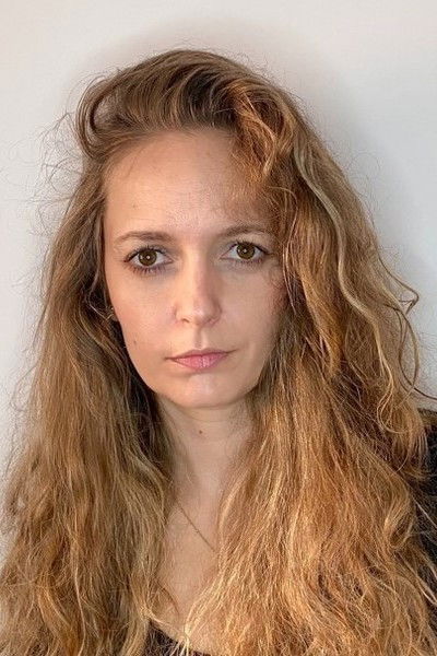 Dagna Dywicka backdrop