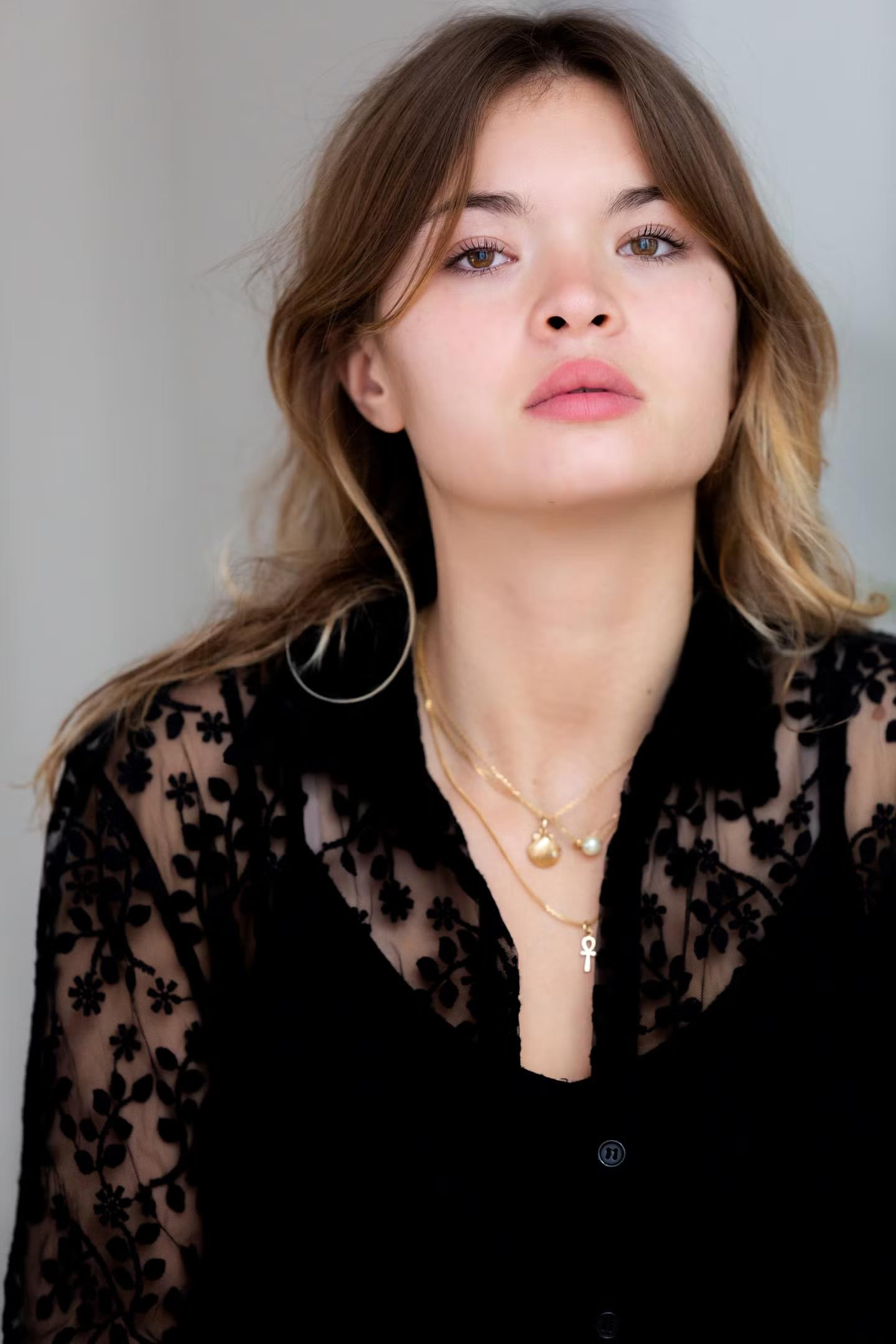 Alice Cornillac backdrop