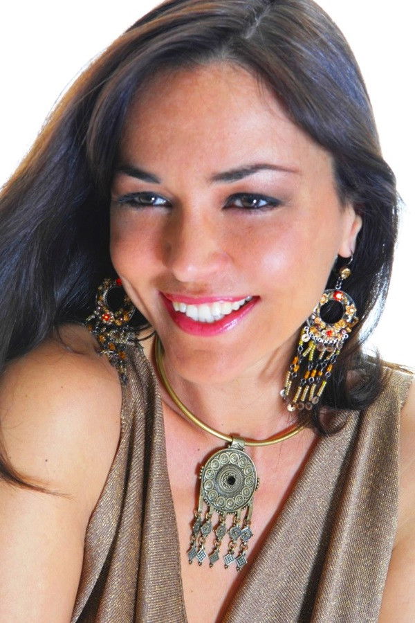 Iuliana Ierugan backdrop