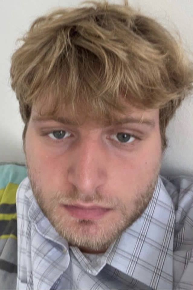 Jonathan Nissen Schmidt backdrop