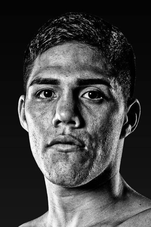 Brian Castaño backdrop