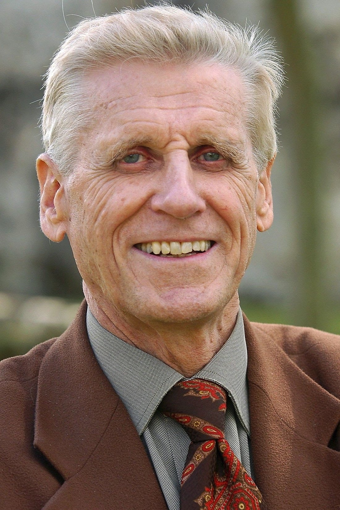 Edvard Miks backdrop