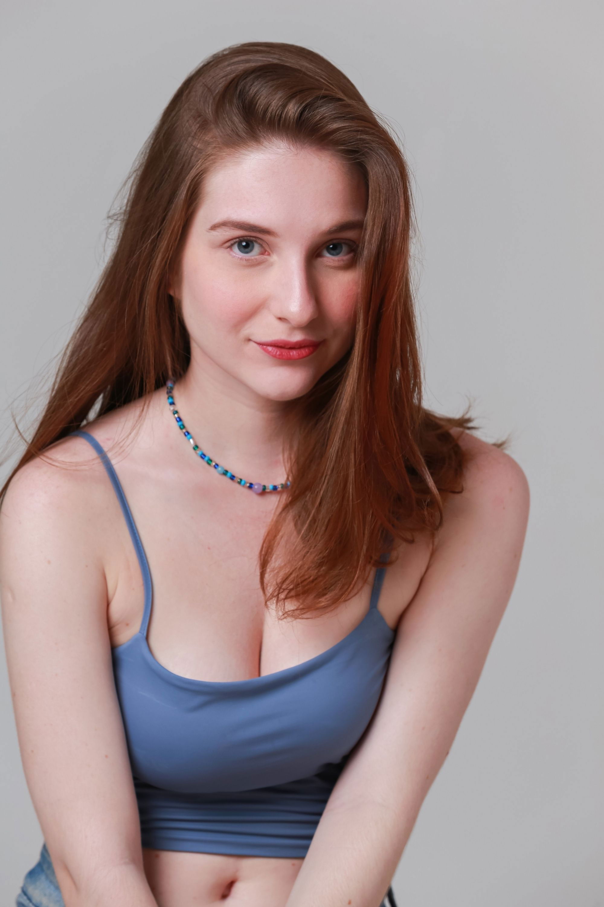 Bruna  Knoploch backdrop