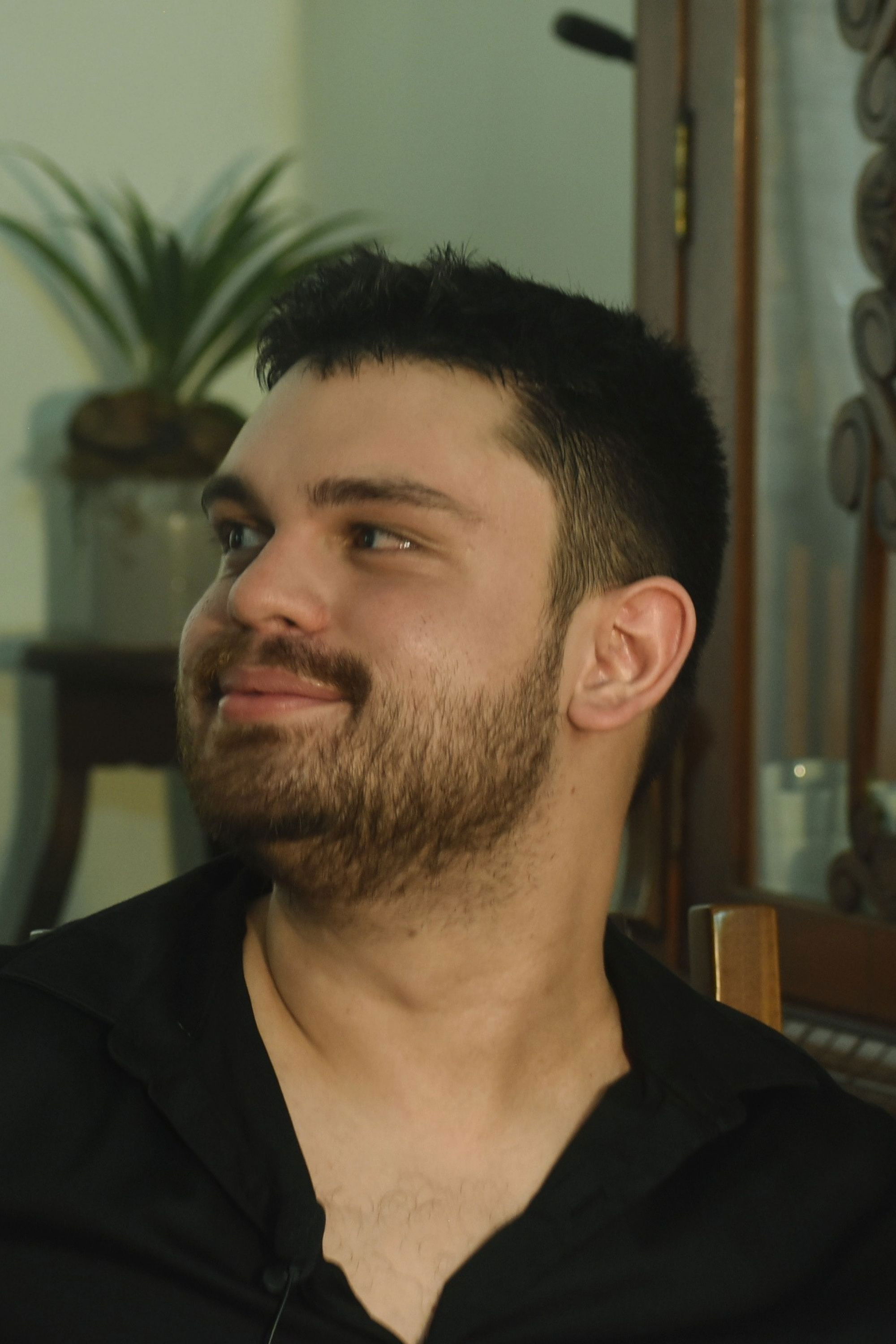 Bernardo Erthal backdrop