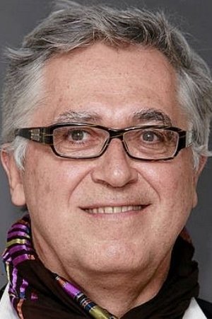 Hervé de Luze backdrop