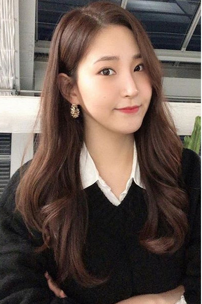 Bae Jin-yea backdrop