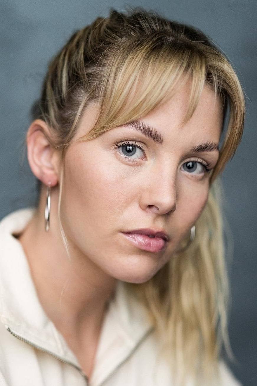 Lauren Staerck backdrop