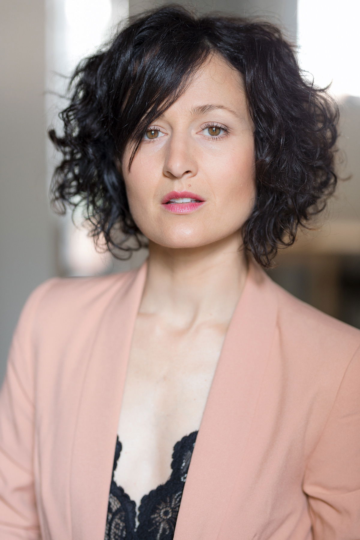 Clara Cantos backdrop