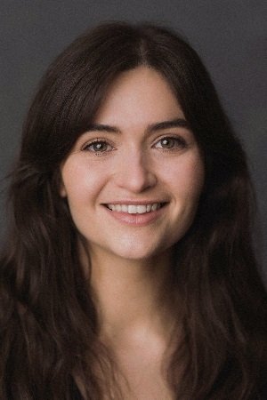 Elizabeth Custodio backdrop