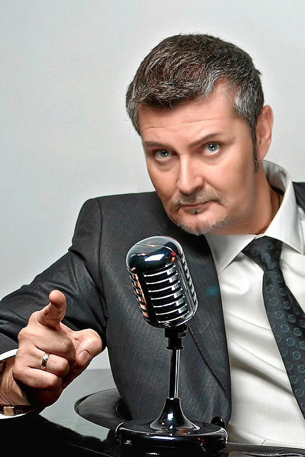 Fernandisco backdrop