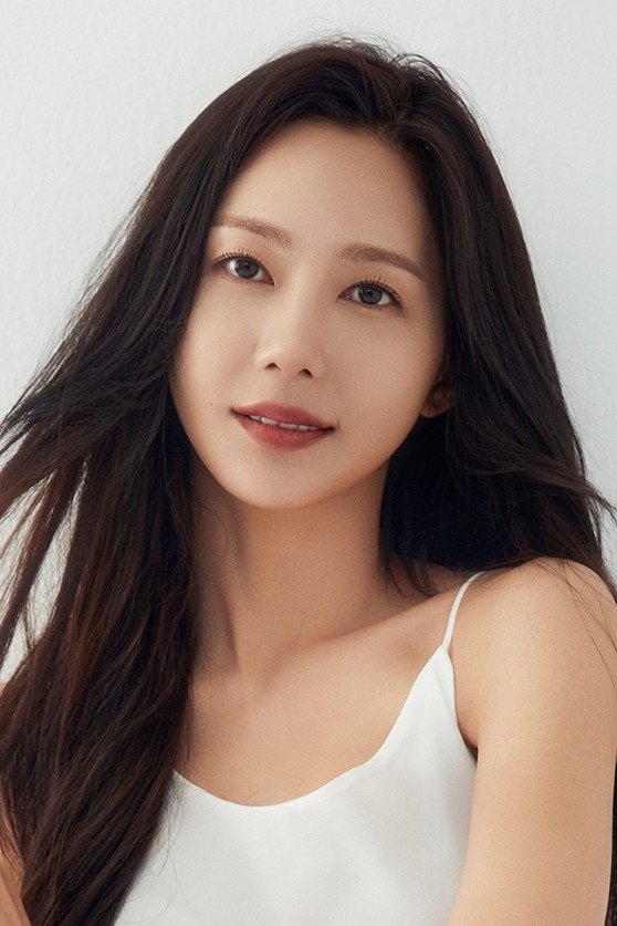 Son So-mang backdrop