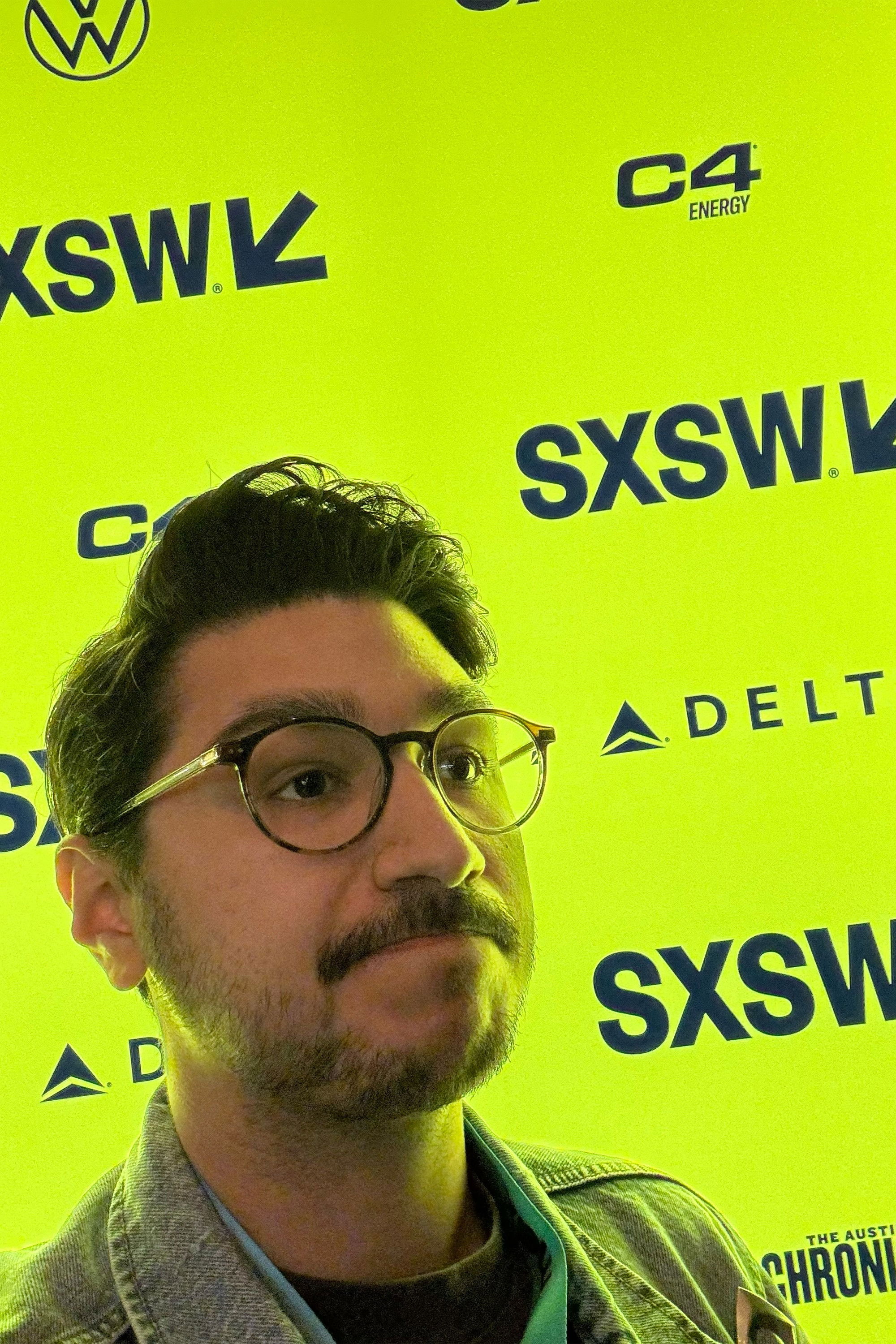 Bernardo Cisneros backdrop