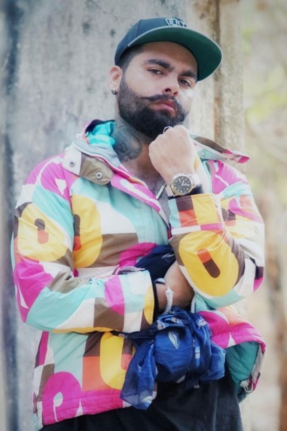 Thoda Bai Pipi backdrop