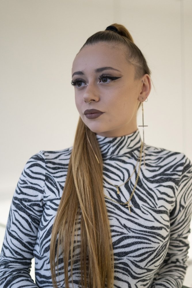 Soraya Luaces backdrop