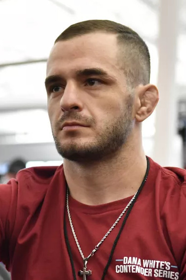 Lucas Almeida backdrop