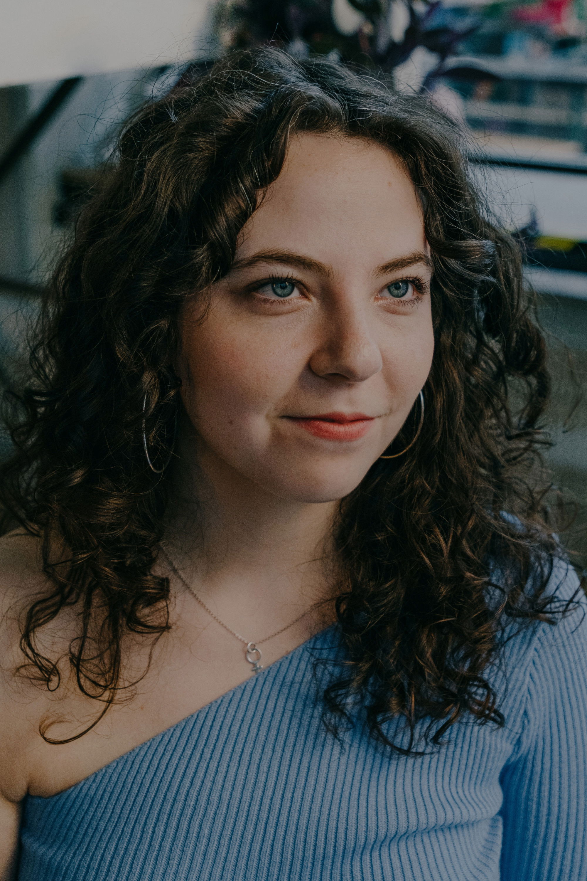 Alania Gonzalez backdrop