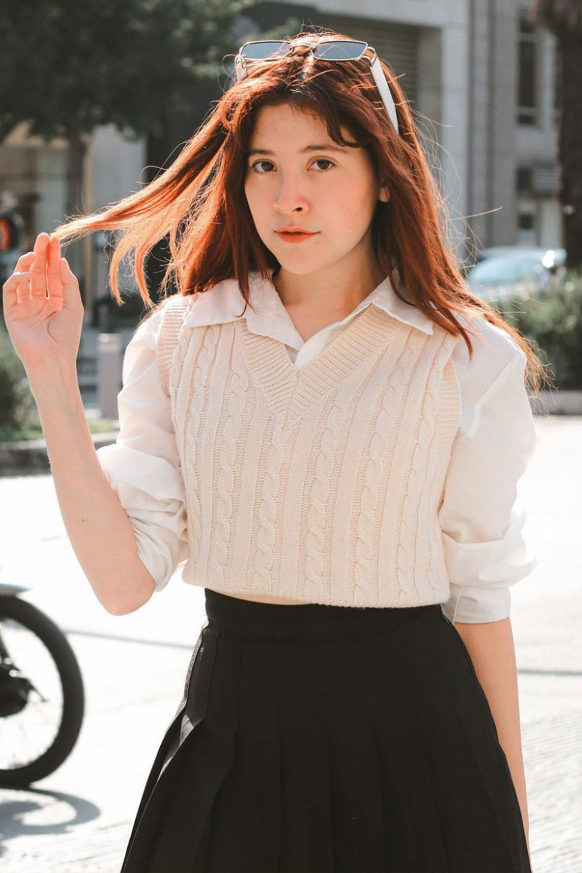 Alix Estrada backdrop