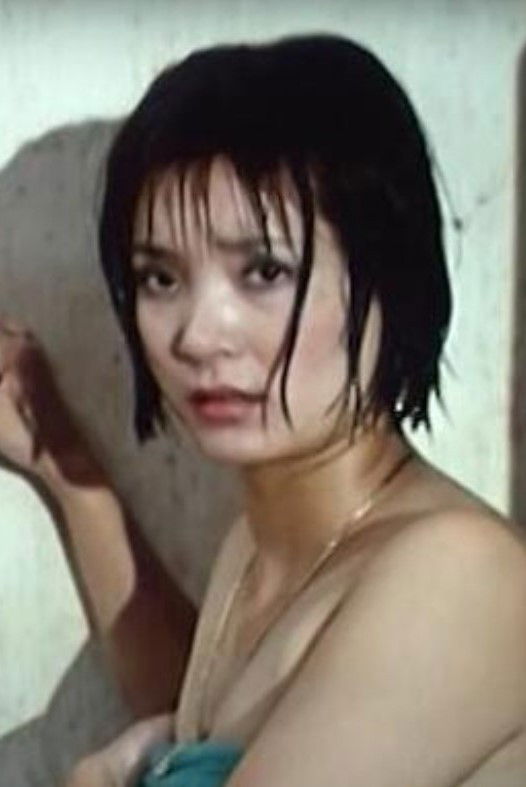 Lệ Hằng backdrop