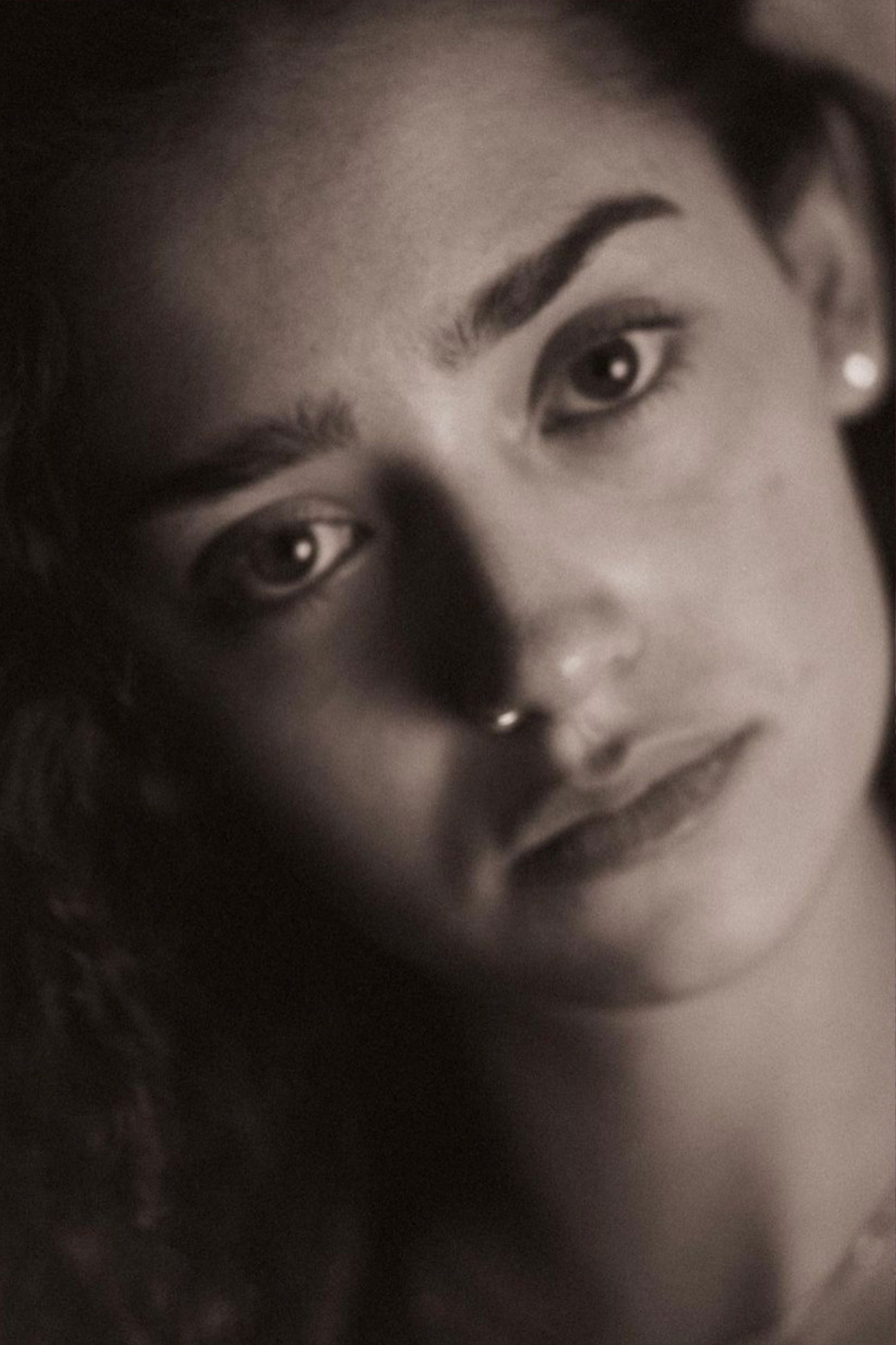 Mariana Díaz Arostegui backdrop