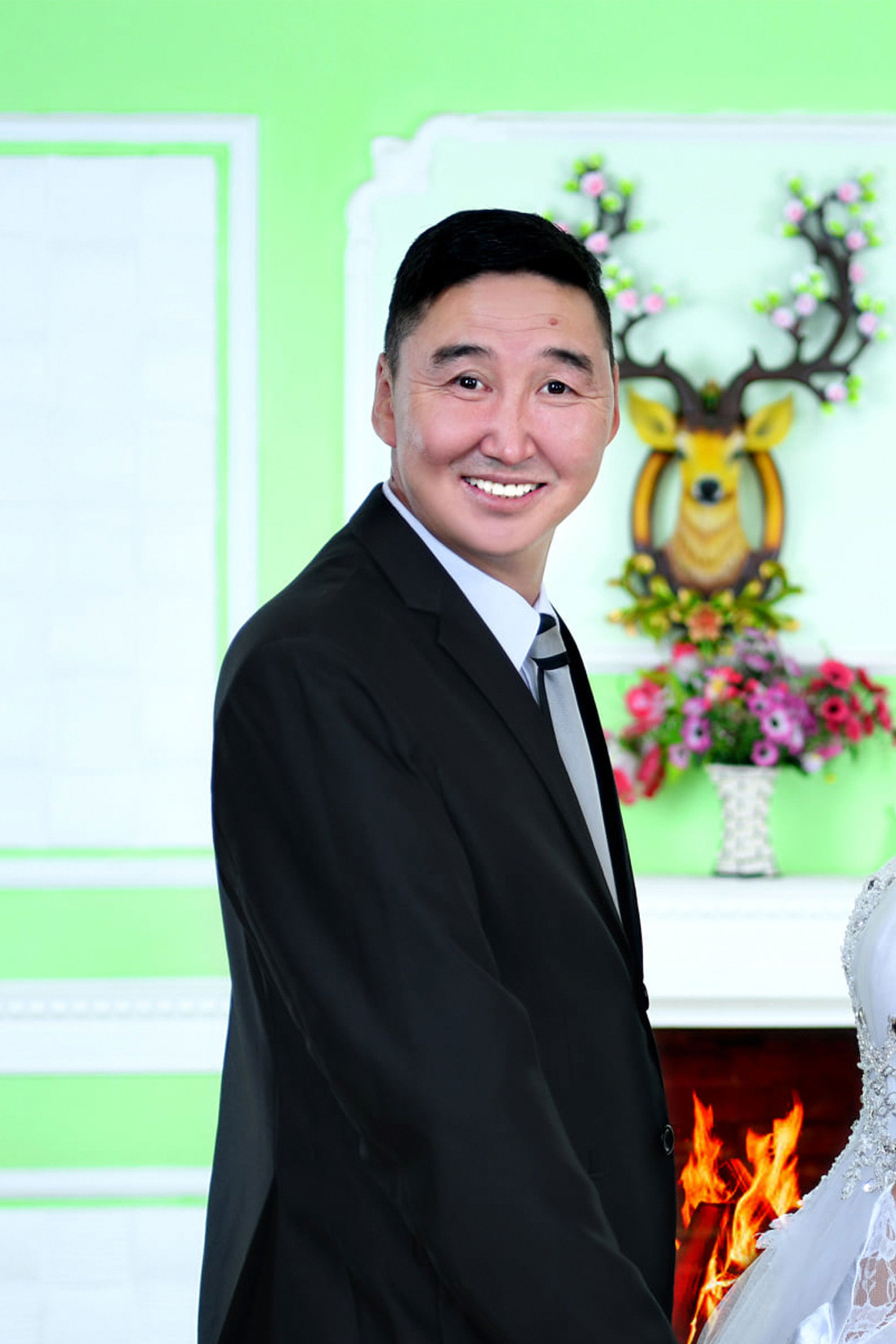 Davaajav Bandi backdrop