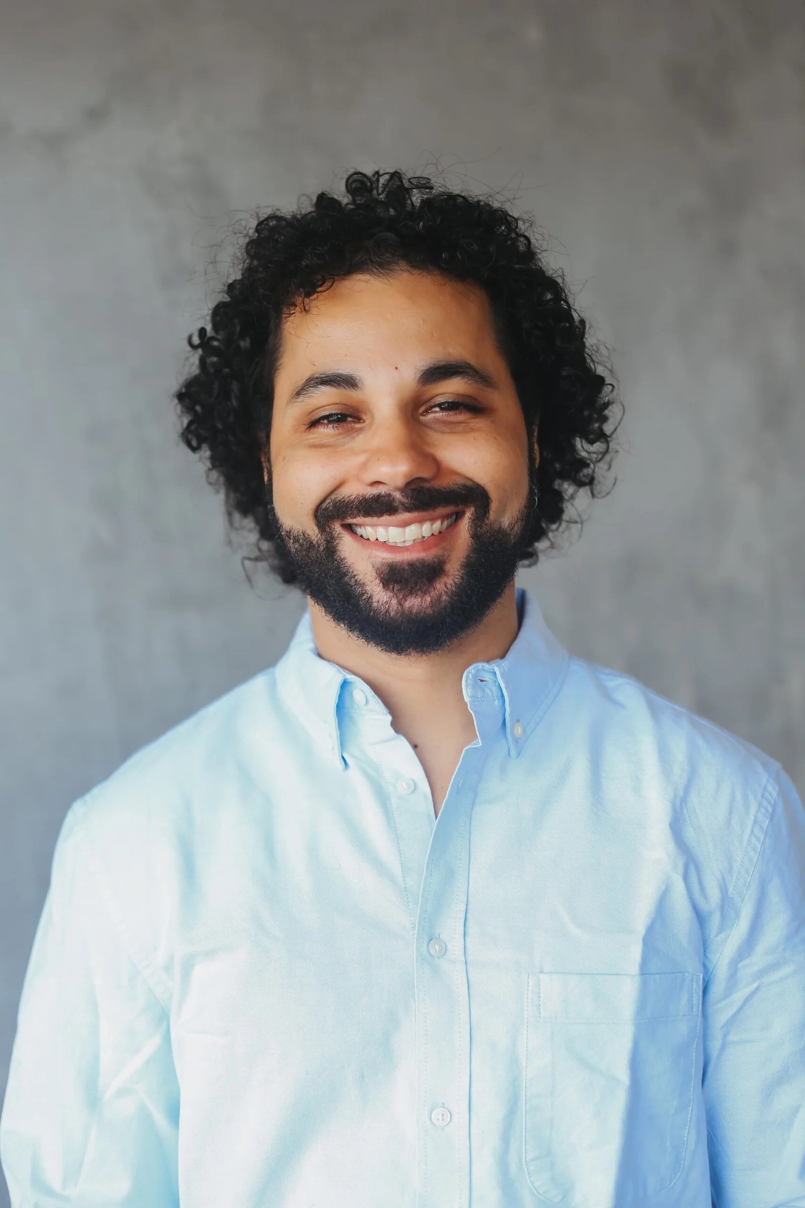 Edson Oliveira backdrop