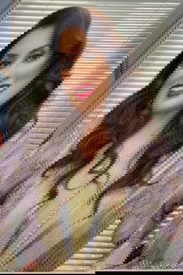 Saida Baaddi backdrop