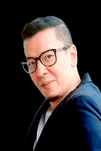 Sani Hussin backdrop