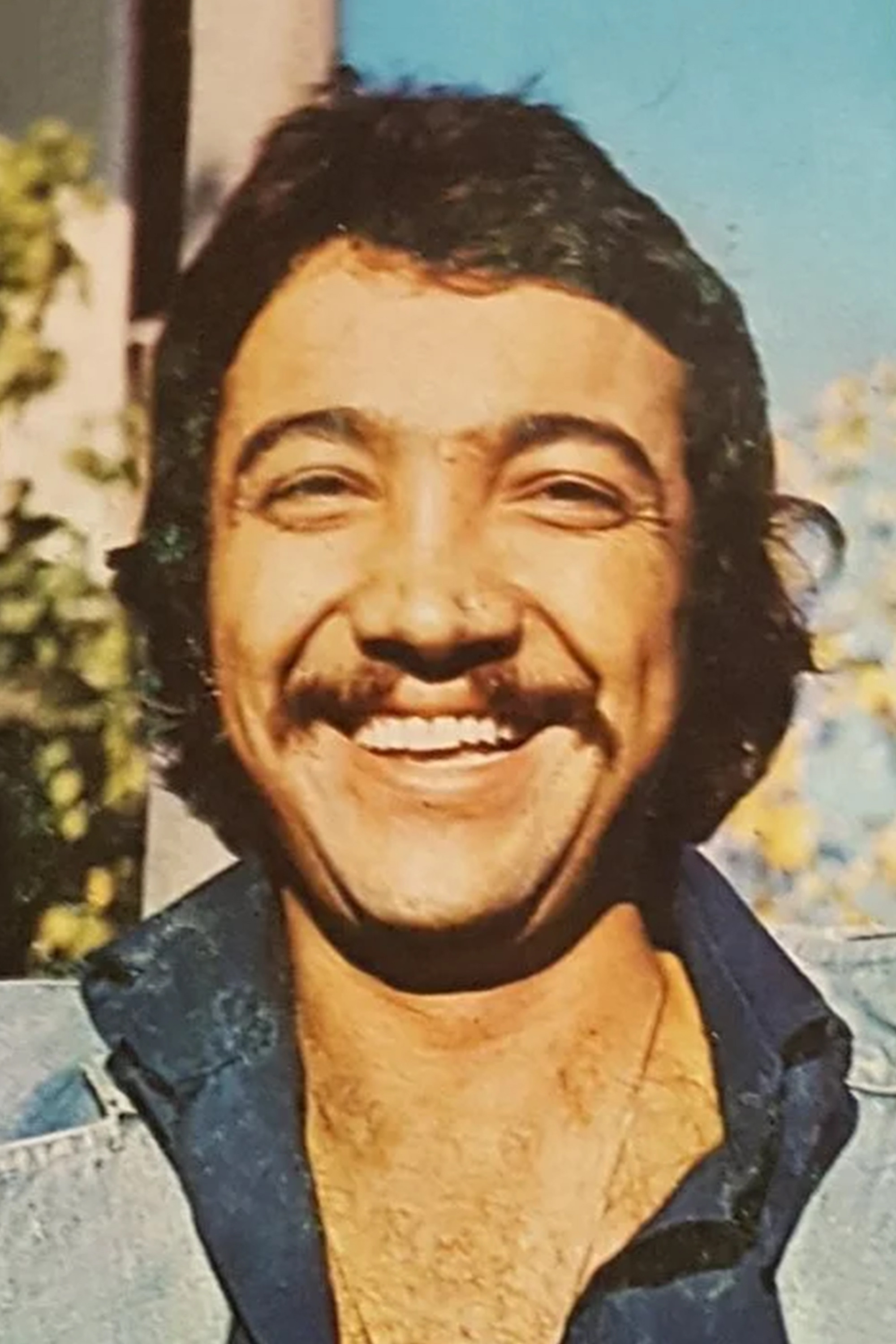 Kartal Kaan backdrop