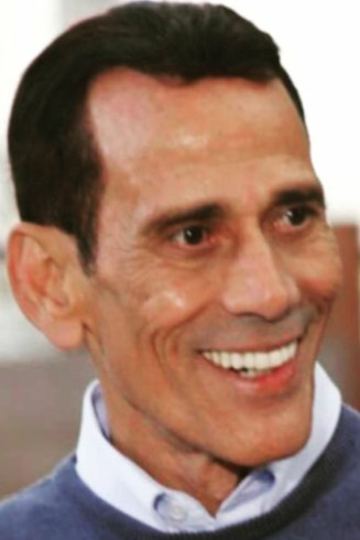 Mahmoud Azab backdrop