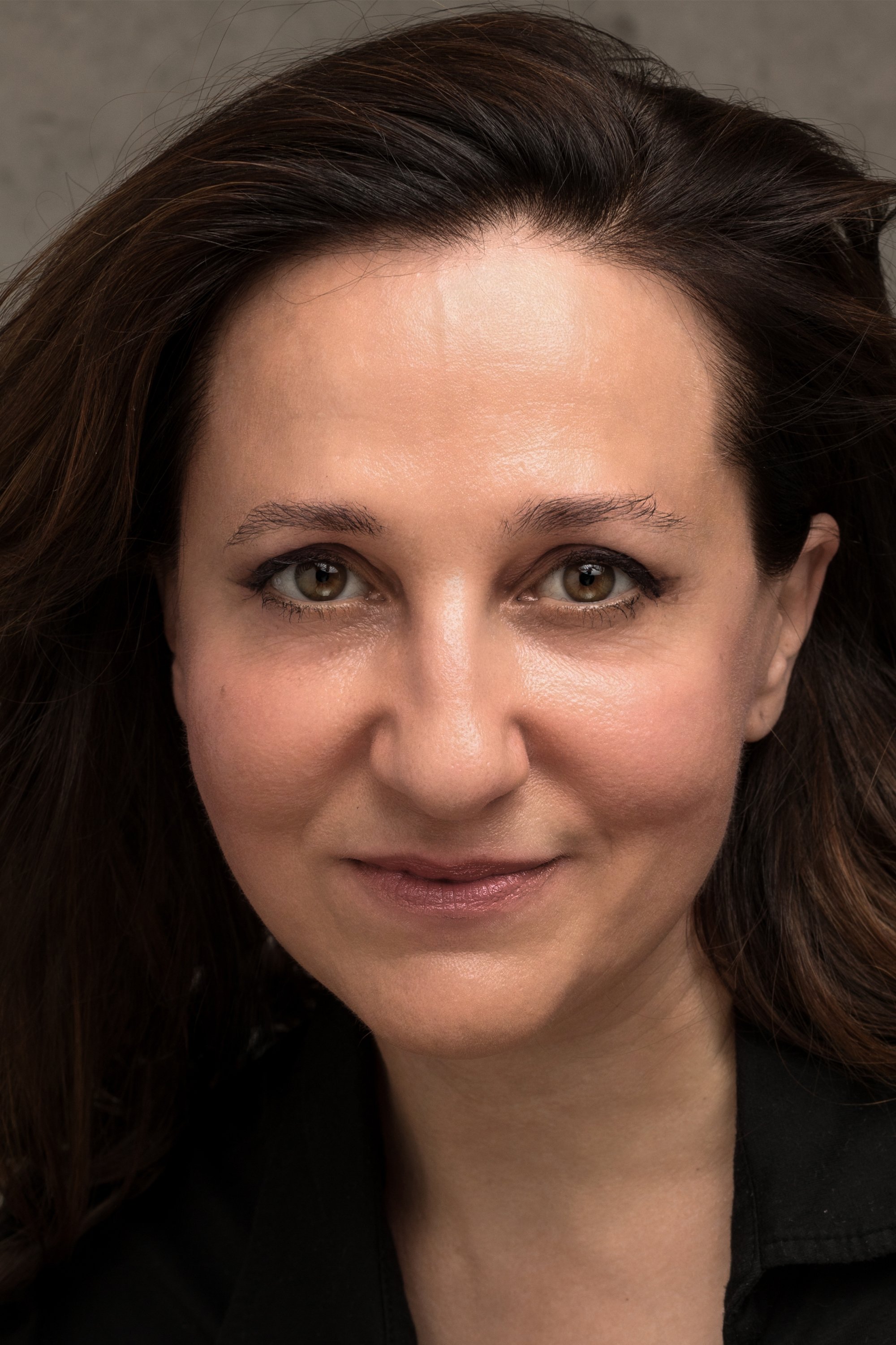 Mercedes Bahleda backdrop