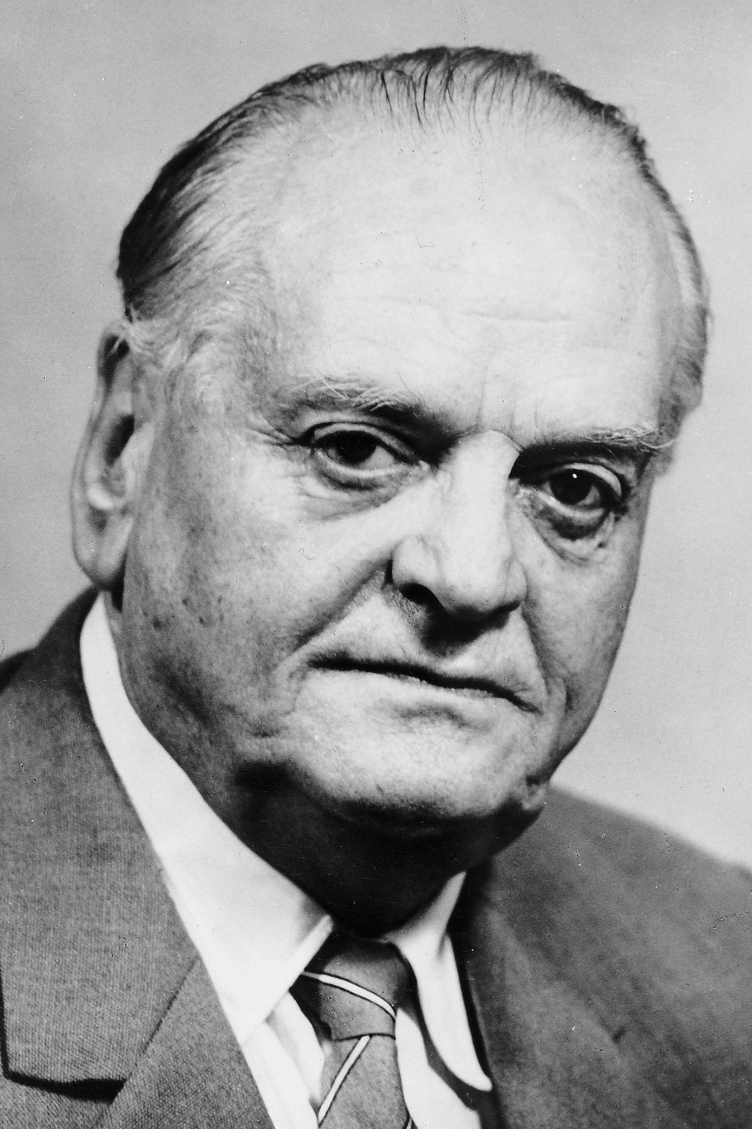 Gottlieb Duttweiler backdrop