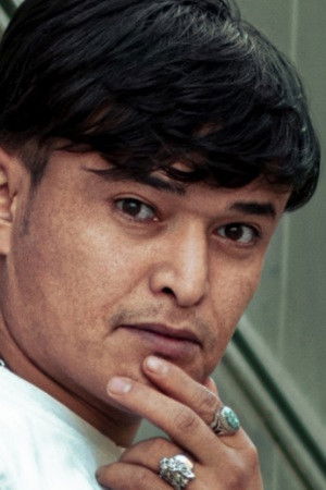 Malik Akhlaqi backdrop