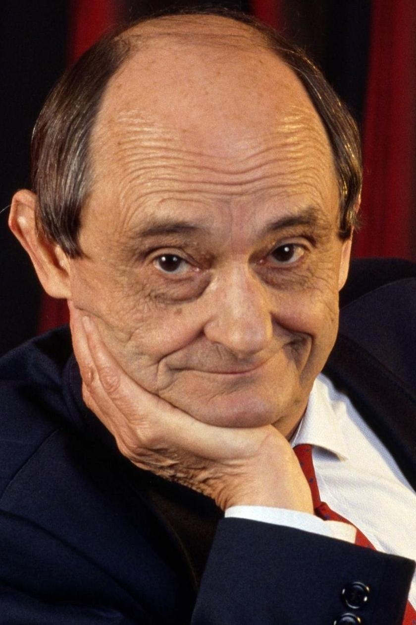 Sim → Sim backdrop