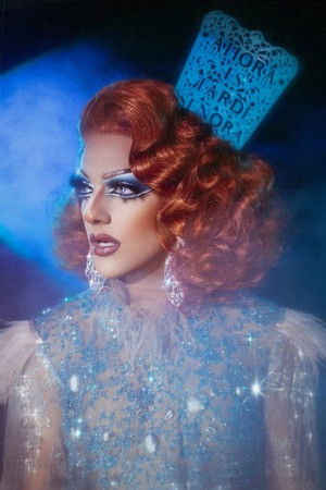 Jota Carajota backdrop