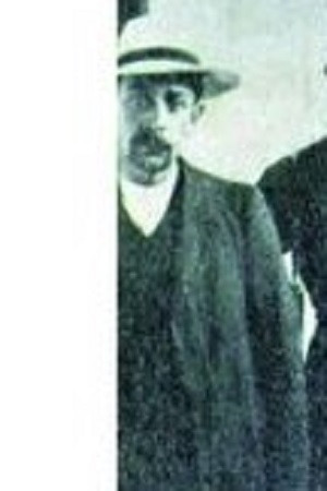 Leovigildo Galarza backdrop