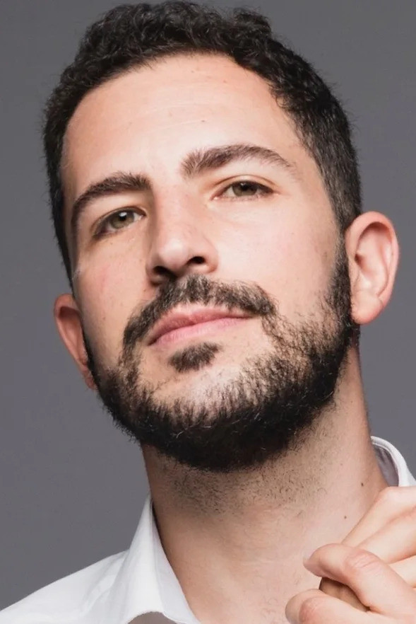 Diego Del Río backdrop