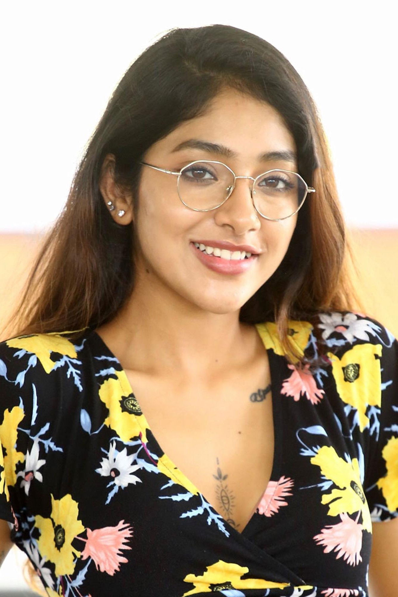 Meher Chahal backdrop