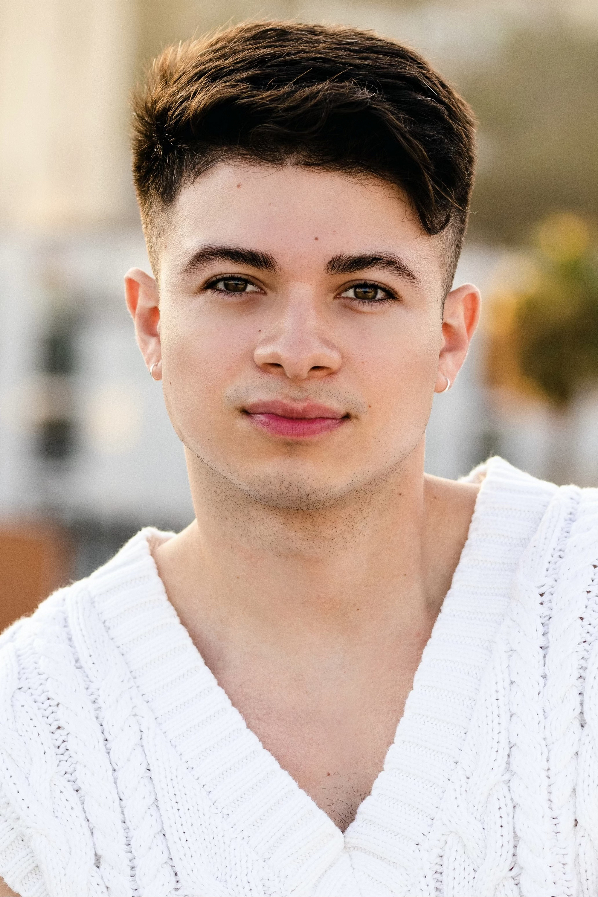 Javier Duran backdrop