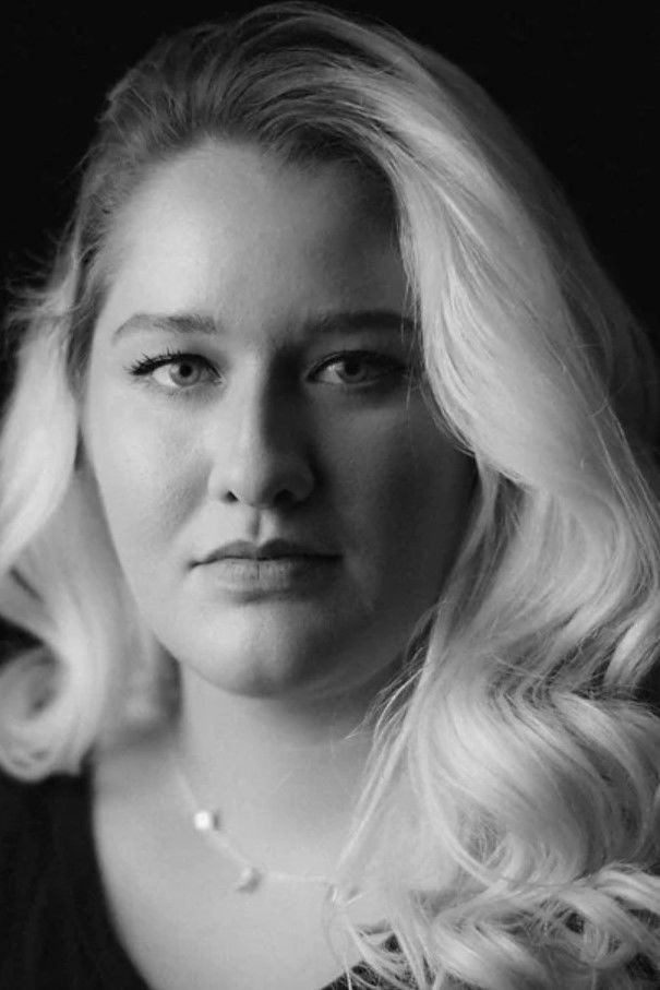 Jessica Hess backdrop