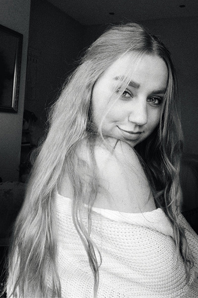 Lindy van Hillo backdrop