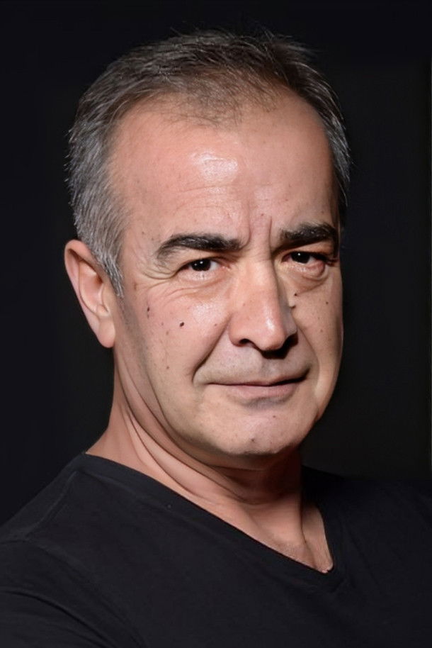 Sinan Pekinton backdrop