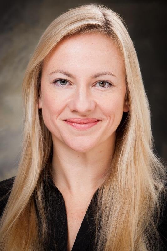 Abi Mcloughlin backdrop