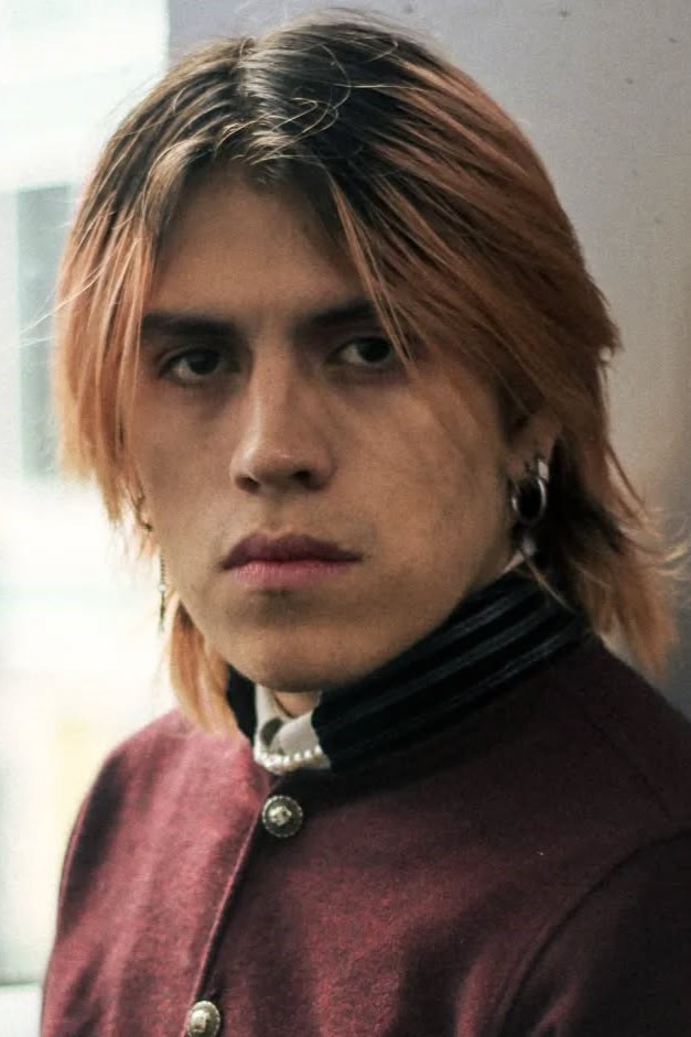 Bryan Arévalo backdrop