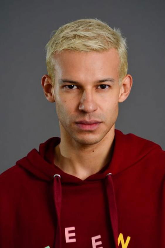 Jose Aponte backdrop