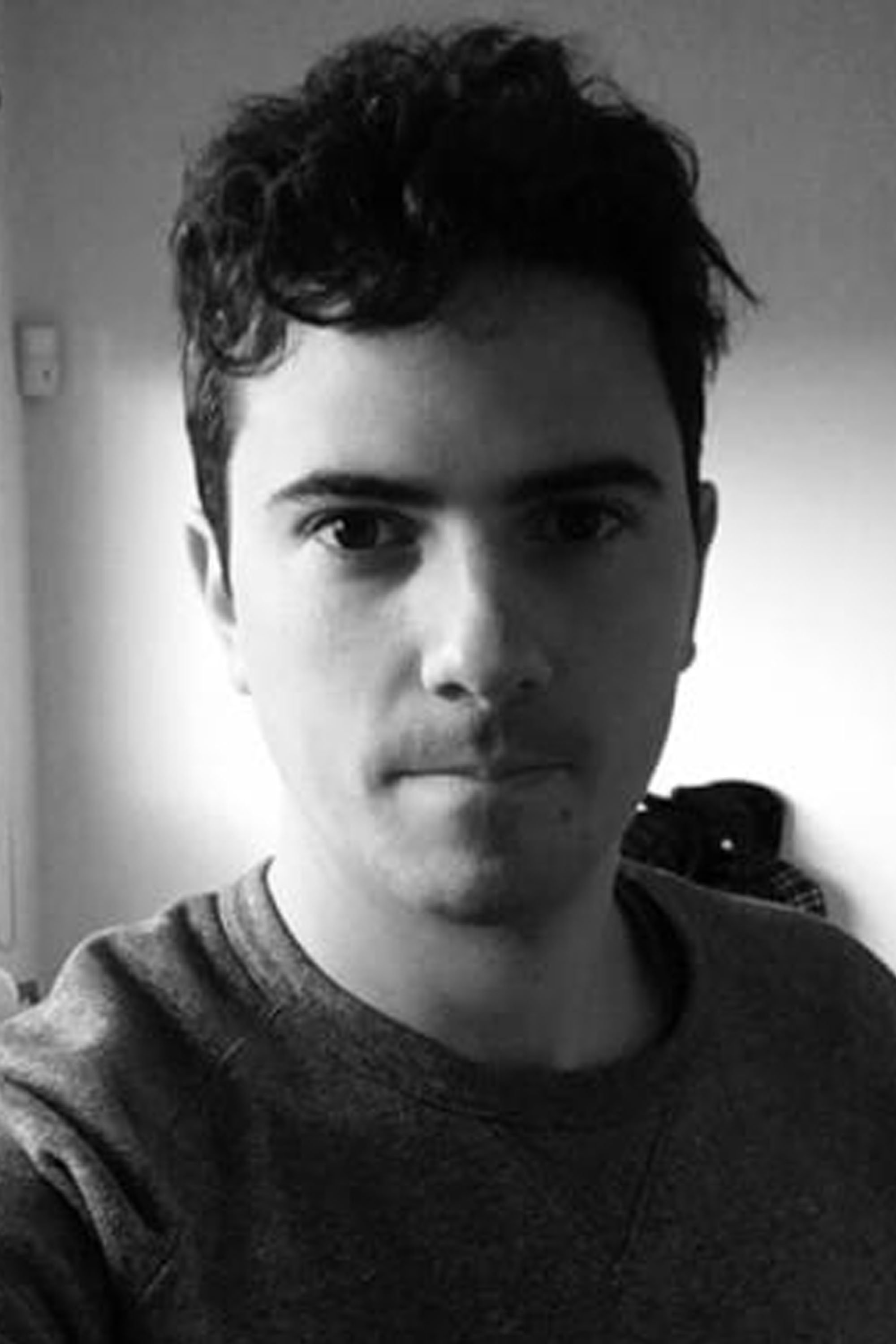 Diego Núñez Irigoyen backdrop