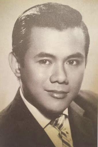 La Thoại Tân backdrop