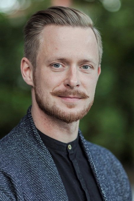 Jaanus Tepomees backdrop